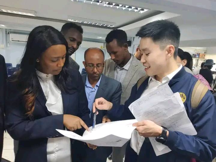 Read more about the article የሲቪል ምዝገባና ስታትስቲክስ መረጃን በመላ ሀገሪቱ ወጥ ለማድረግ ዝግጅት እየተደረገ ነው-የኢሚግሬሽን እና ዜግነት አገልግሎት