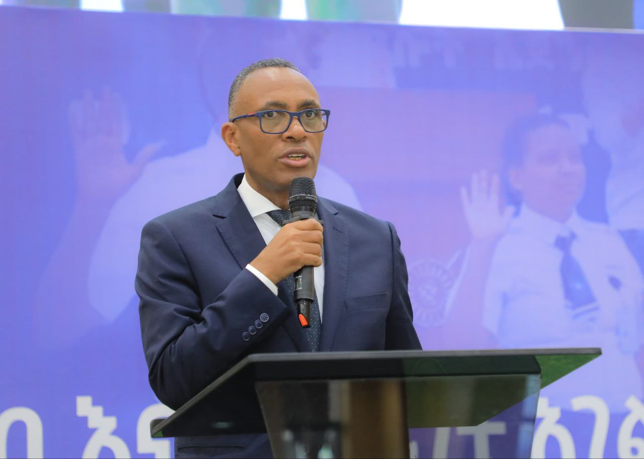 Read more about the article በሲቪል ምዝገባ እና ነዋሪነት አገልግሎት ኤጀንሲ የሚሰሩ የሪፎርም ስራዎች መዲናዋን ስማርት ለማድረግ ከፍተኛ ድርሻ አላቸው- ኢንጂነር ወንድሙ ሴታ