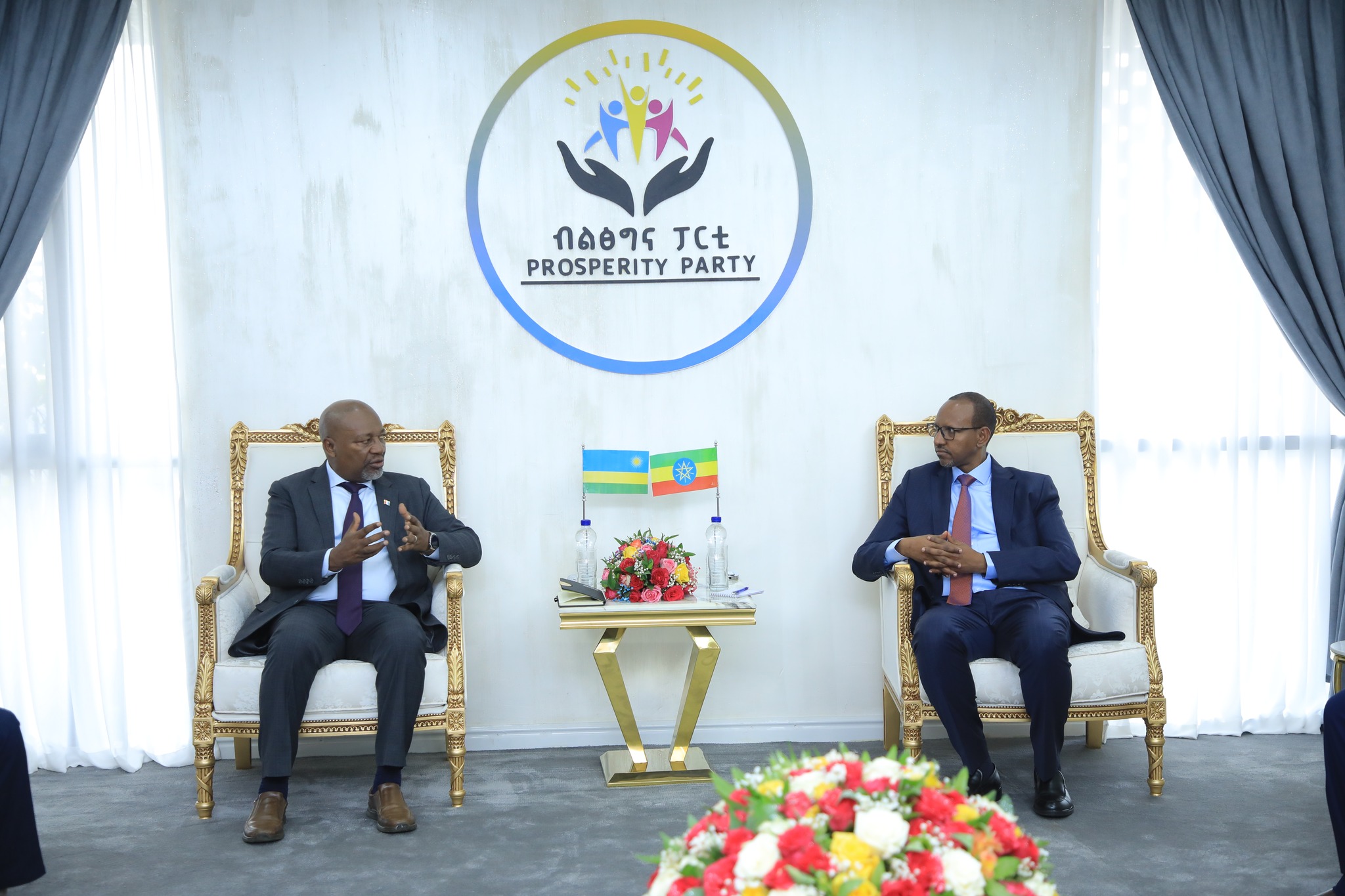 Read more about the article የኢትዮጵያ መንግሥት እና መሪው ብልጽግና ፓርቲ ለቀጣናው ሰላምና ብልጽግና ከሩዋንዳ ጋር ያላቸውን ትብብር አጠናክረው ይቀጥላሉ – አቶ አደም ፋራህ
