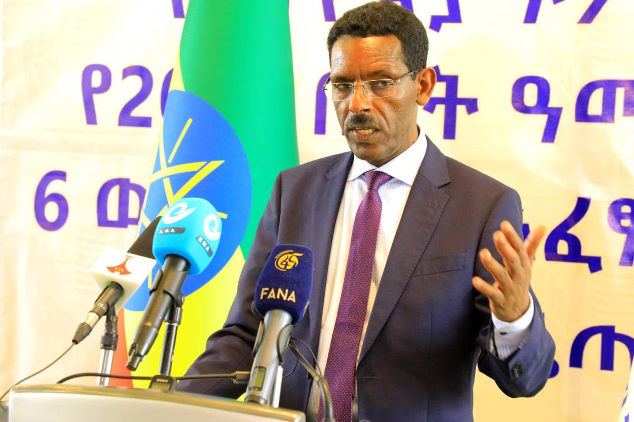 Read more about the article የጉምሩክ ኮሚሽን ከ1 ቢሊዮን ብር በላይ የሚገመቱ የኮንትሮባንድ እቃዎችን በቁጥጥር ስር አዋለ