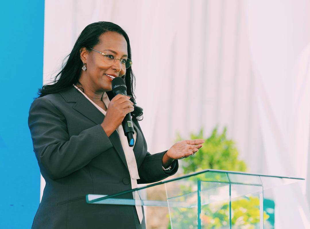 Read more about the article ከንቲባ አዳነች አቤቤ በሚድሮክ ኢንቨስትመንት ግሩፕ በጎ ፍቃድ አገልግሎት የተገነቡ የመኖሪያ ህንጻዎችን መርቀው ለነዋሪዎች አስተላለፉ