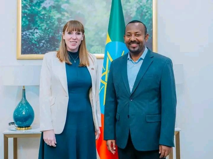 Read more about the article ጠቅላይ ሚኒስትር ዐቢይ አሕመድ (ዶ/ር) ከእንግሊዝ ምክትል ጠቅላይ ሚኒስትር አንጄላ ሬይነር ጋር ተወያዩ