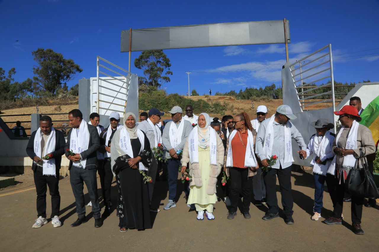 Read more about the article የአዲስ አበባ ከተማ ምክር ቤት አባላት የጉለሌ የተቀናጀ የልማት መንደርን ጎበኙ