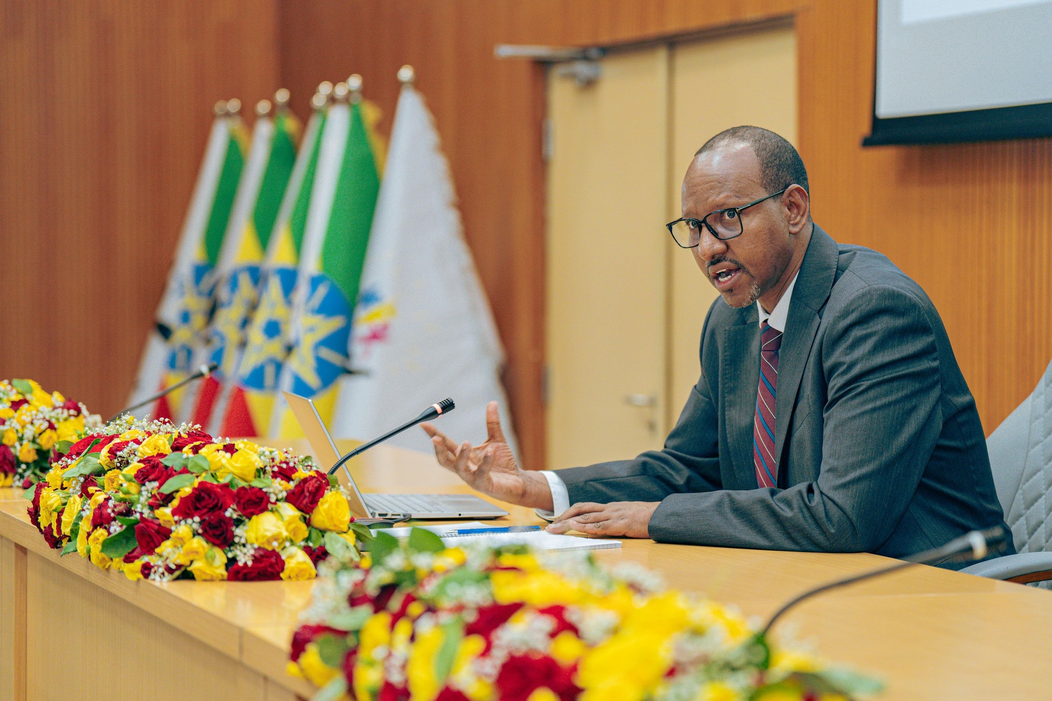 Read more about the article ለሶስት ተከታታይ ቀናት ሲካሄድ የቆየው የብልጽግና ፓርቲ የሥራ አፈጻጸም ግምገማ ተጠናቀቀ