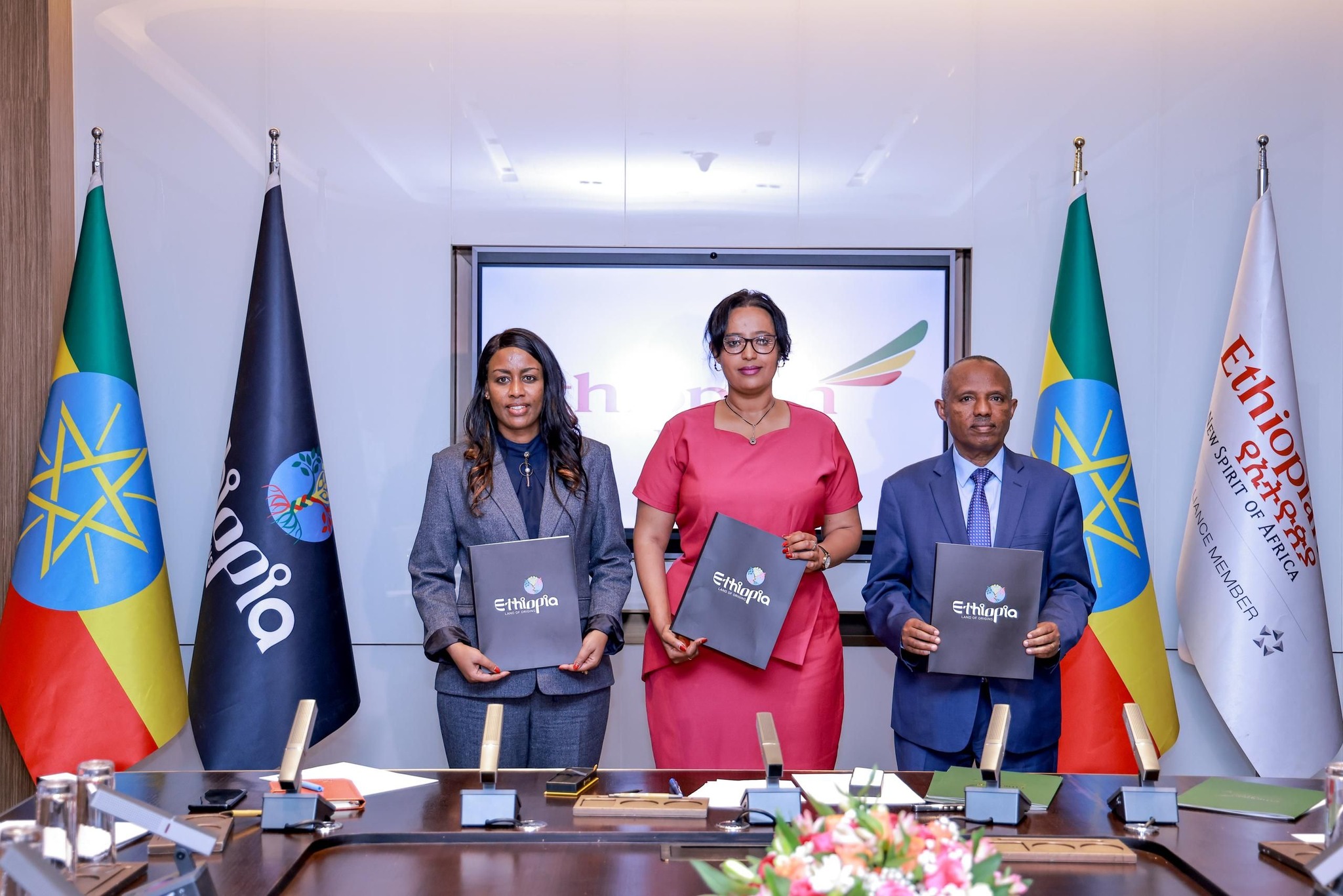 Read more about the article ተቋማቱ በቱሪዝም ዘርፍ በትብብር ለመስራት ተፈራረሙ
