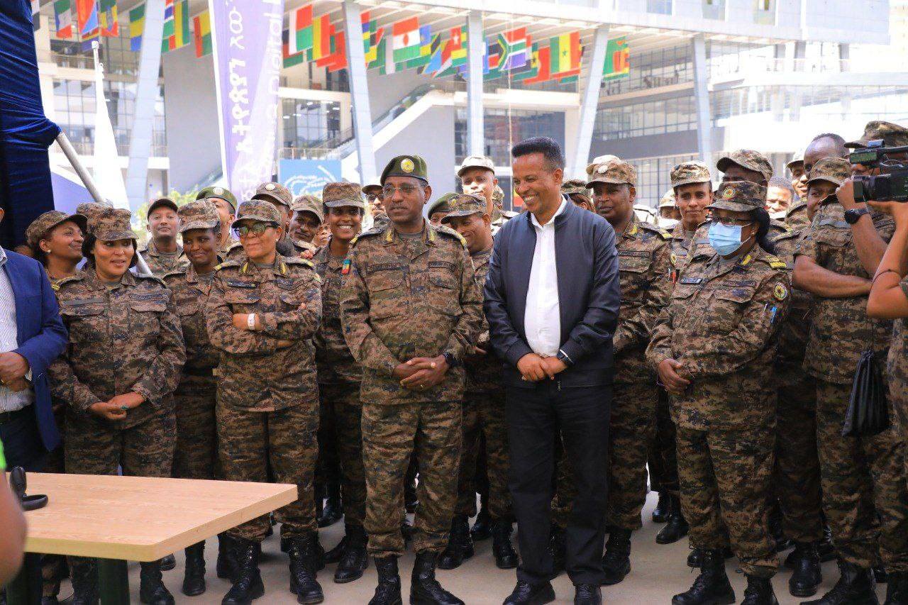 Read more about the article አዲስ ዓለም አቀፍ ኮንቬንሽን ማዕከል የኢትዮጵያን የከፍታ ጉዞ የሚያሳይ ነው:- የመከላከያ ሰራዊት አባላት
