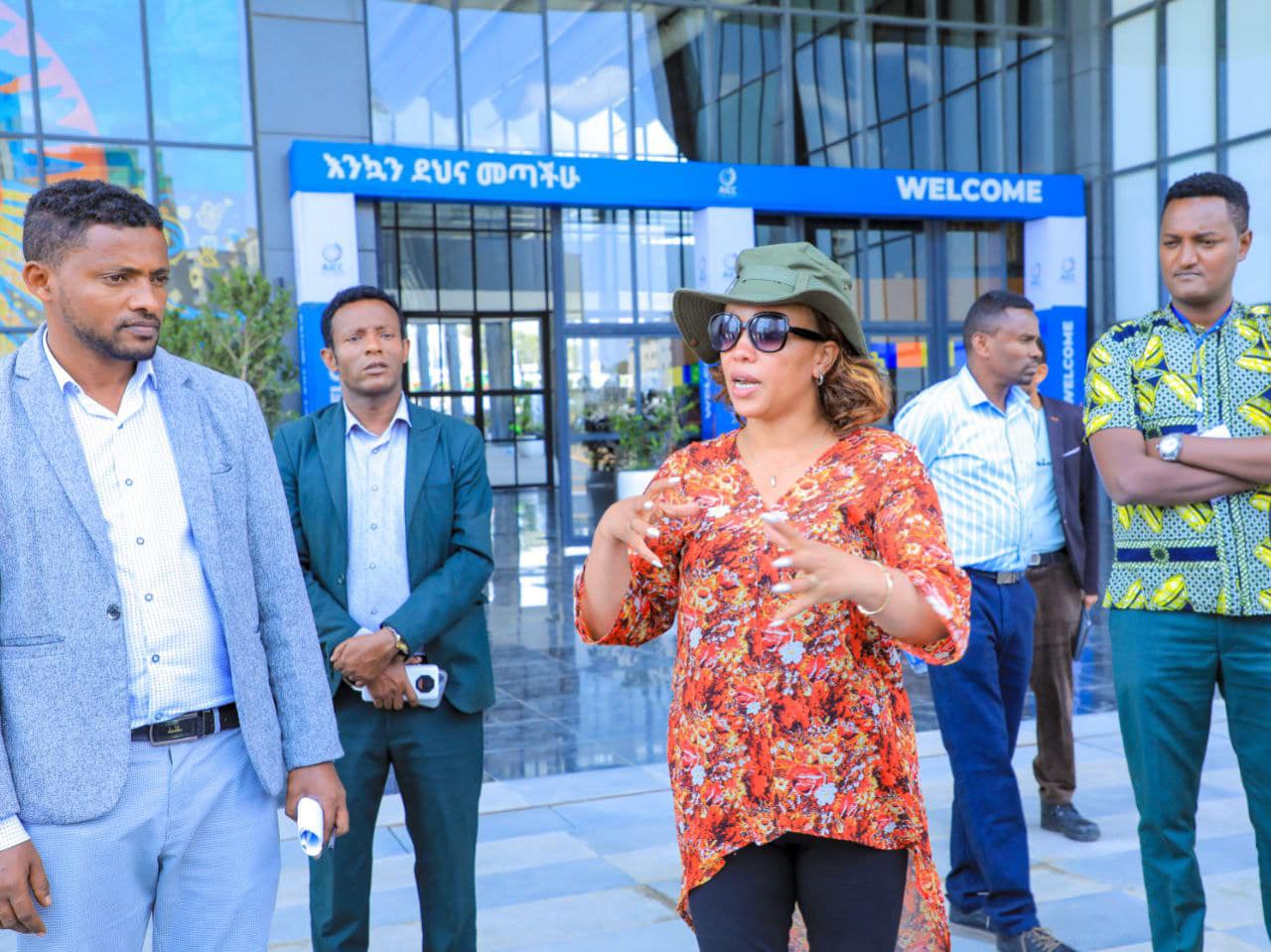 Read more about the article የአዲስ ዓለም አቀፍ ኮንቬንሽን ማዕከል በተለያዩ የህብረተሰብ ክፍሎች እየተጎበኘ ይገኛል