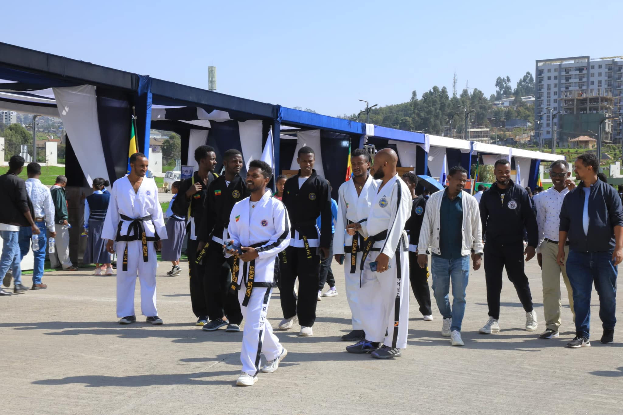 Read more about the article ከተለያዩ የስፖርት ማህበራት የተውጣጡ የስፖርት ቤተሰቦች አዲስ ኢንተርናሽናል ኮንቬሽን ማዕከልን ጎበኙ