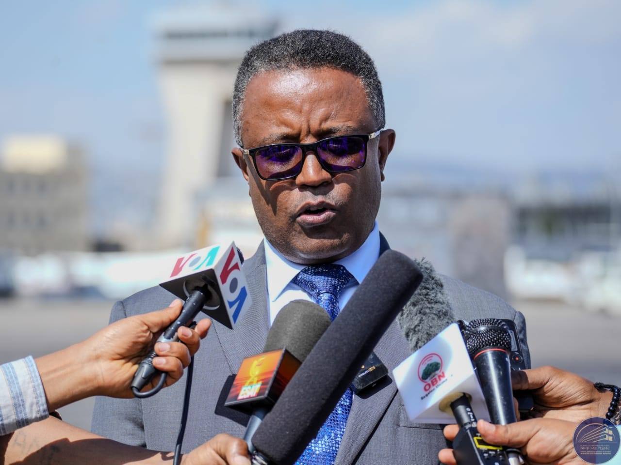 Read more about the article በሳዑዲ አረቢያ በአስቸጋሪ ሁኔታ ውስጥ የነበሩ ከአንድ ሺህ በላይ ኢትዮጵያውያን ወደ አገራቸው ተመለሱ