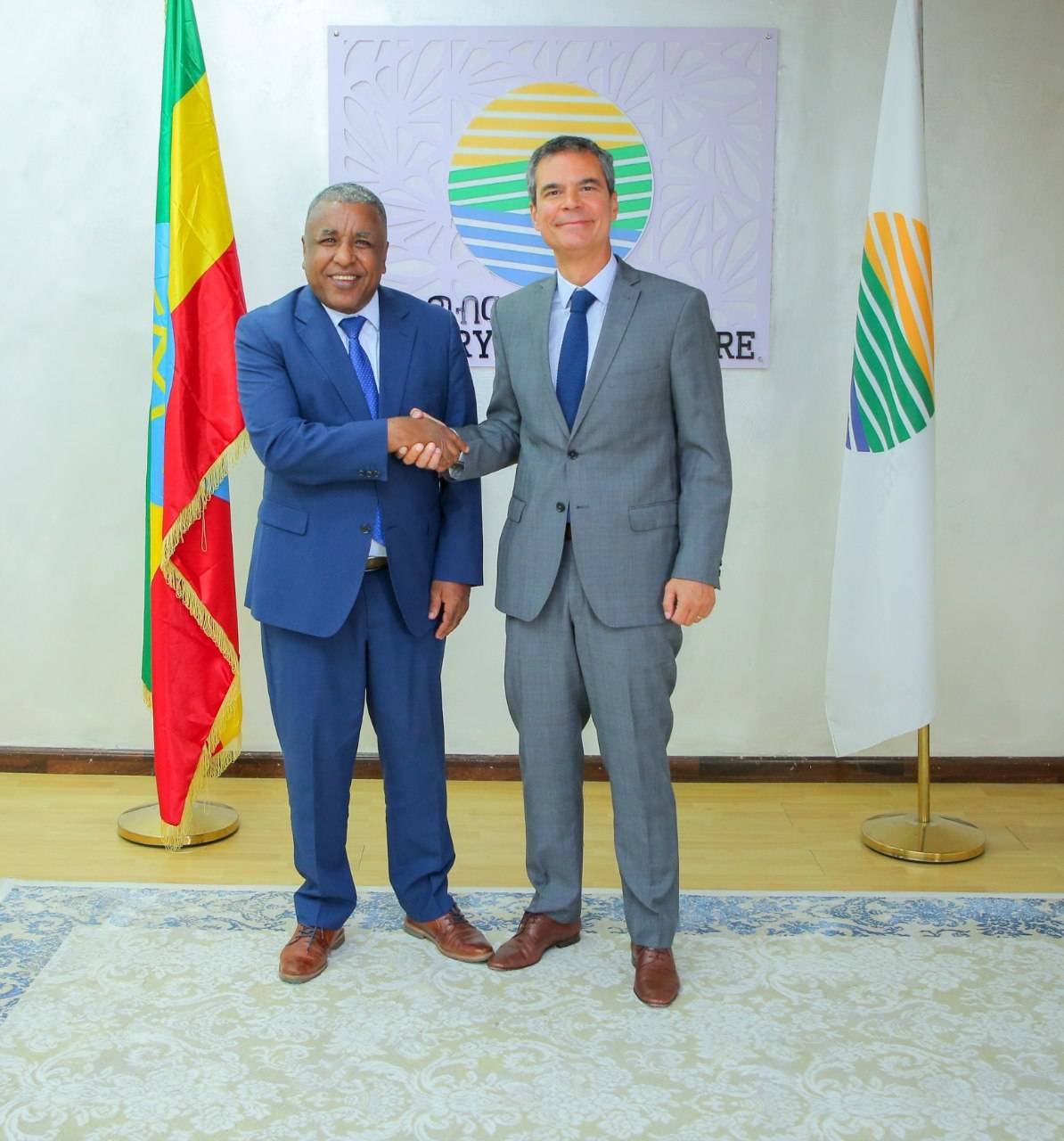 Read more about the article የግብርና ሚኒስትር ግርማ አመንቴ (ዶ/ር) ከብራዚል አምባሳደር ጋር ተወያዩ