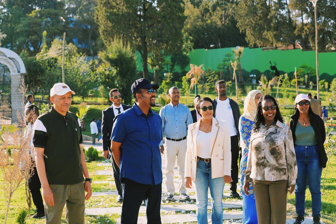 Read more about the article ካዛንቺስ – እንደገና በልዩ ሁኔታ ስለተወለድሽ እንኳን ደስ ያለሽ – ምክትል ጠቅላይ ሚኒስትር ተመስገን ጥሩነህ
