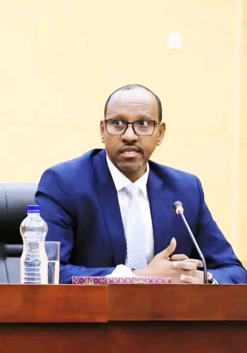 Read more about the article እንደመንግስት በሀገር አቀፍ ደረጃ የአገልግሎትና አስተዳደር ሪፎርም ለማስተግበር በከፍተኛ ቁርጠኝነት በመንቀሳቀስ ላይ እንገኛለን – አቶ አደም ፋራህ