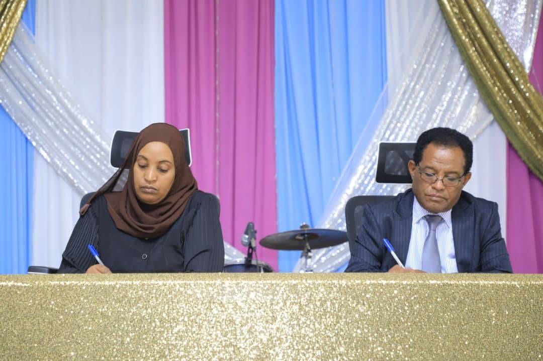 Read more about the article የአዲስ አበባ ከተማ ንግድ ቢሮ መደበኛ ያልሆነ ንግድን ስርዓት ለማስያዝ በወጣው ደንብ ላይ ውይይት አካሄደ