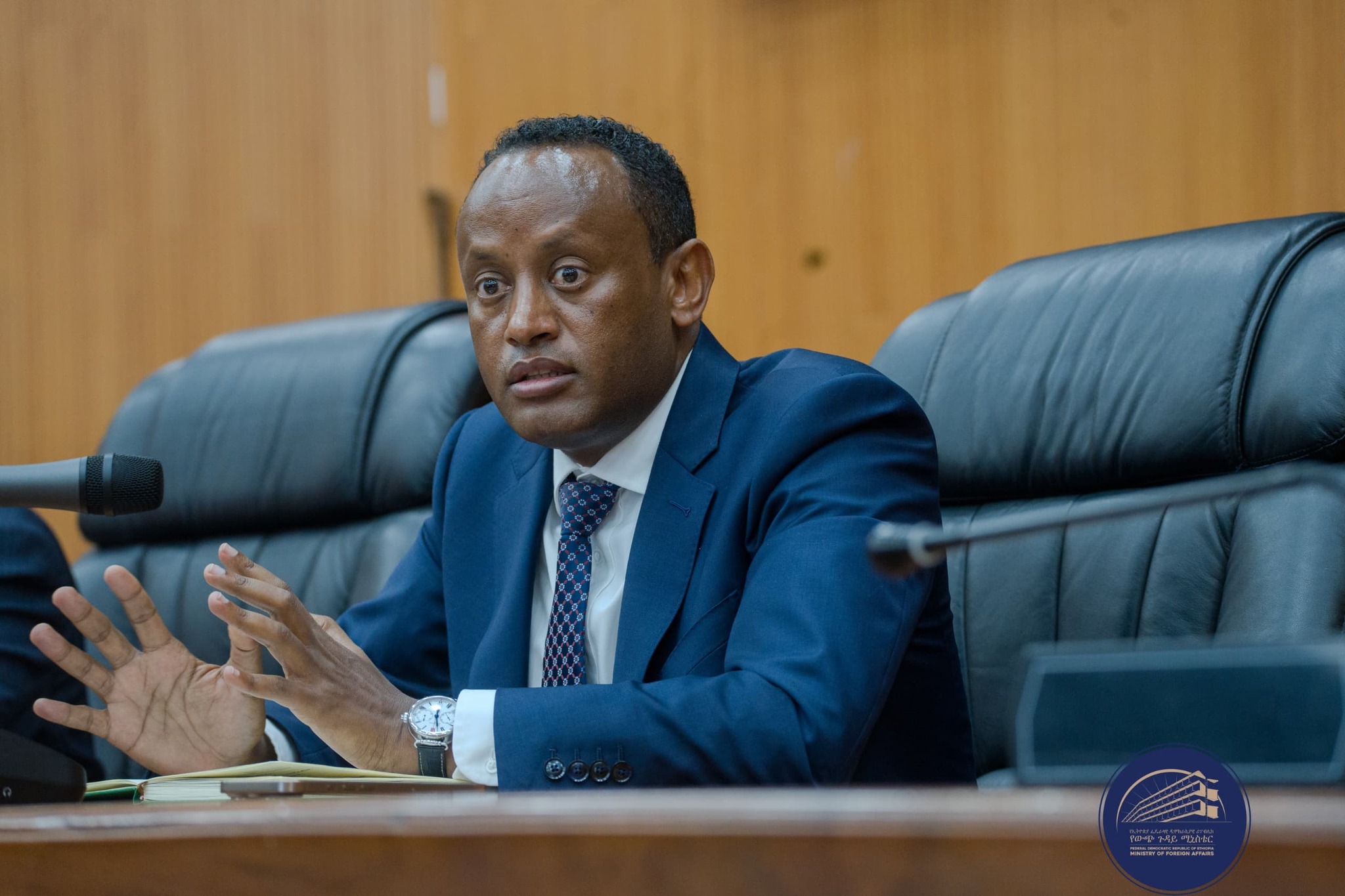 Read more about the article ኢ-ተገማች በሆነው የዓለም ሁኔታ የሚፈጠሩ ዕድሎችን በአግባቡ ለመጠቀም ይበልጥ መስራት ይገባል-ዶ/ር አብርሃም በላይ