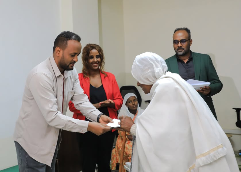 Read more about the article ኤ ኤም ኤን ትውልድን ማነፅ ማስተማርና ማብቃት ላይ በትኩረት ይሰራል – አቶ ካሳሁን ጎንፋ