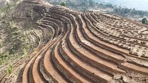 Read more about the article በምስራቅ ሐረርጌ በተከናወነ የተፋሰስ ልማት አካባቢው ወደ ቀደመ ተፈጥሮው እንደተመለሰ ተገለጸ