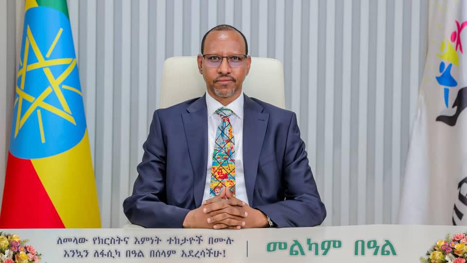 Read more about the article በዓሉን ስናከብር ድጋፍ የሚሹ የህብረተሰብ ክፍሎችን እያሰብን የተራቡትን እያበላን ሊሆን ይገባል- አቶ አደም ፋራህ
