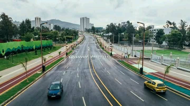 Read more about the article በመዲናዋ ባለፉት ዘጠኝ ወራት ከ 1 ሺ ኪሎ ሜትር በላይ የሚሸፍን የመንገድ ግንባታ እና የጥገና ስራዎች ተከናውነዋል-መንገዶች ባለስልጣን
