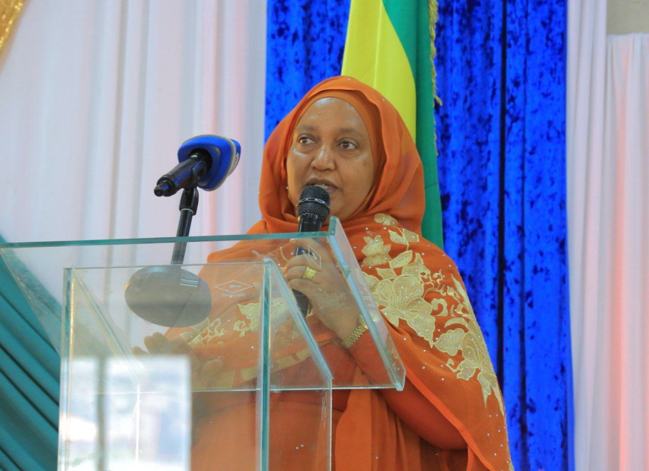 Read more about the article ህዝቡ የሚያነሳቸው ጥያቄዎች በየደረጃዉ ምላሽ እንዲያገኙ ትኩረት ተሰጠቶ ይሰራል – አፈ ጉባኤ ወ/ሮ ቡዜና አልከድር