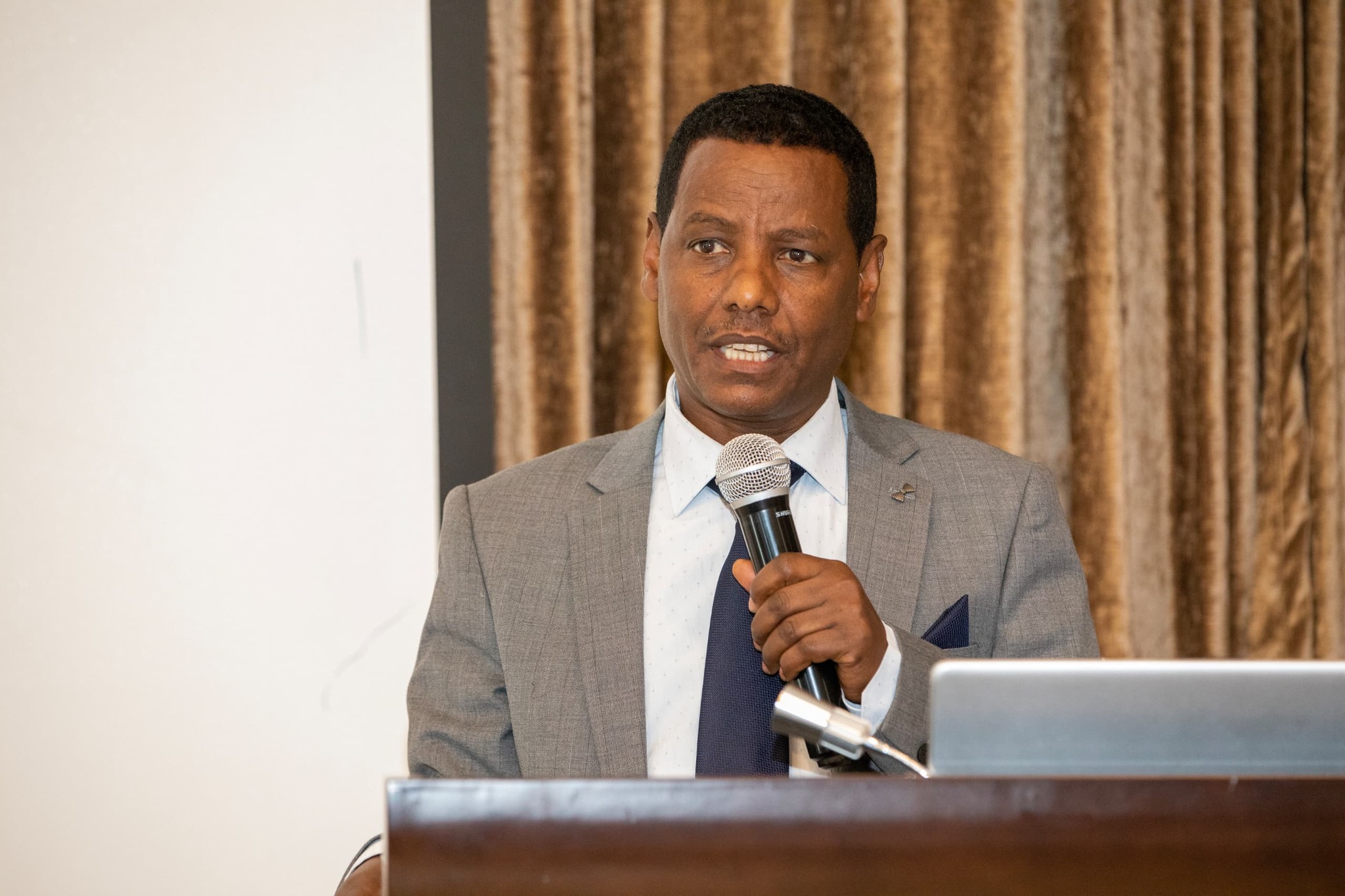 Read more about the article ኮሚሽኑ ከ20ሺ በላይ የቀድሞ ተዋጊዎችን ወደ ማህበረሰቡ እንዲቀላቀሉ ማድረጉን አስታወቀ