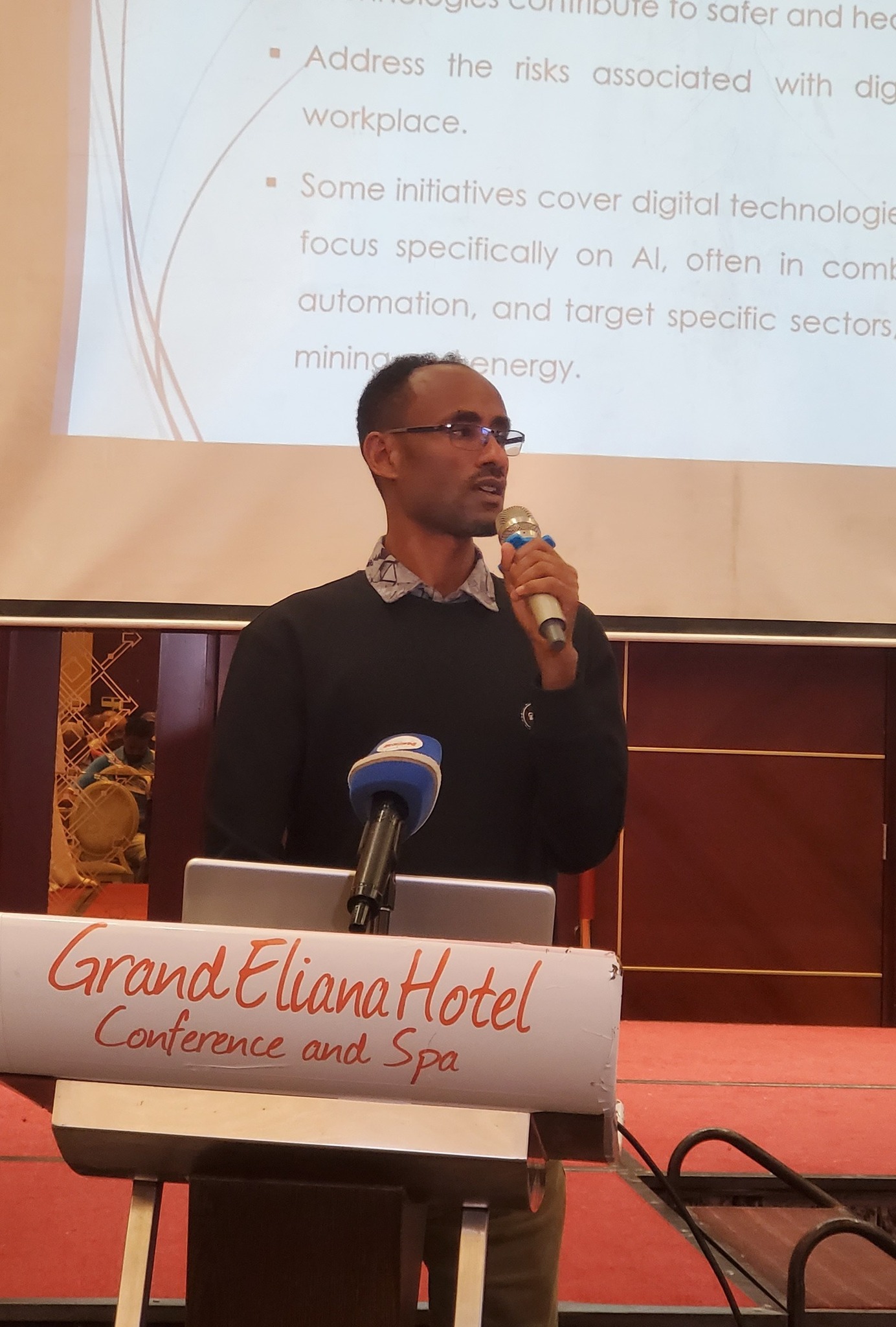 Read more about the article በስራ ምክንያት የሚደርስ ጉዳት ከሰራተኛ አልፎ በሀገር ኢኮኖሚ ላይ ጫና እንደሚፈጥር ተገለጸ