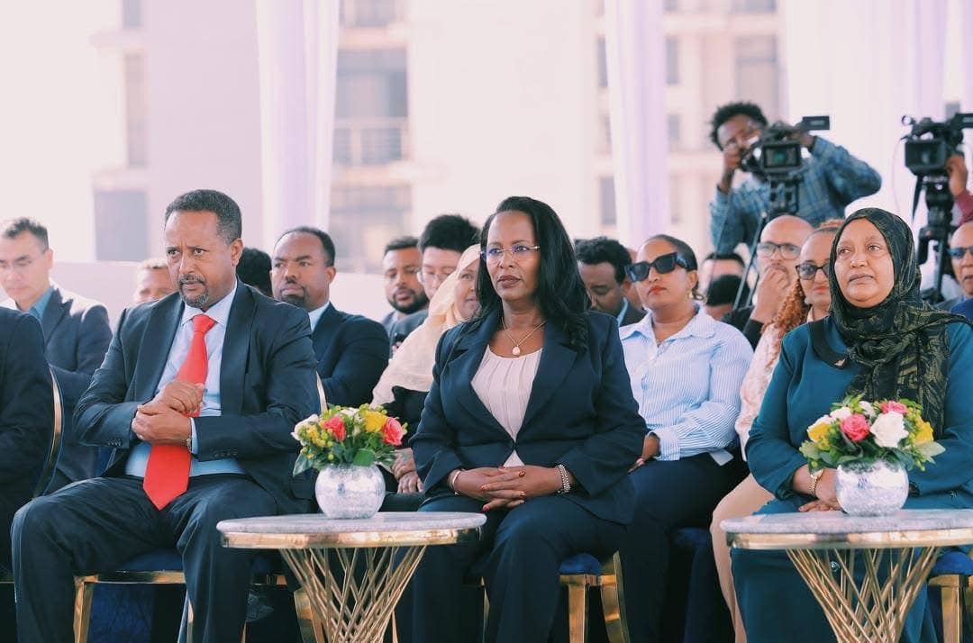 Read more about the article በመዲናዋ በስፋት እየተገነቡ ያሉ የተሽከርካሪ ማቆሚያና ተርሚናሎች የትራንስፖርት አገልግሎቱን የማዘመን አካል መሆናቸውን ከንቲባ አዳነች አቤቤ ተናገሩ