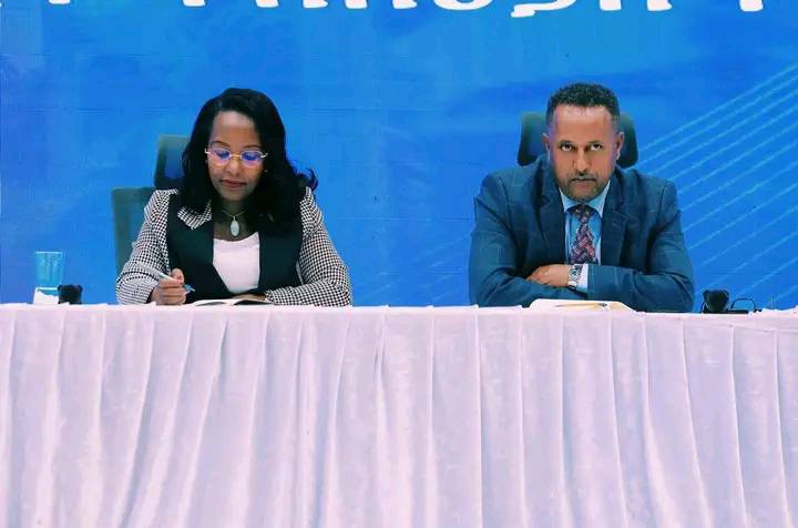 Read more about the article ከንቲባ አዳነች አቤቤ ከከተማዋ መምህራን ጋር መምከራቸዉን ገለጹ
