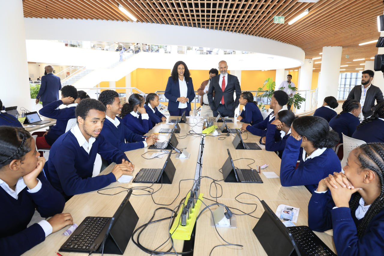 Read more about the article የ12ኛ ክፍል ሀገር አቀፍ ፈተና በአዲስ አበባ በበይነ መረብ ወይም በኦንላይን እየተሰጠ ነው
