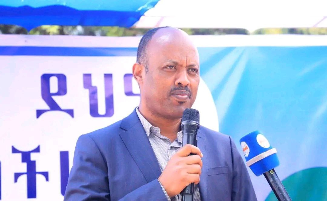 You are currently viewing ፕሮጀክቶች በጥራት በተያዘላቸው ጊዜ በማጠናቀቅ ለህዝብ አገልግሎት እንዲውሉ መደረጉን አቶ አብዱልቃድር ሬድዋን ተናገሩ