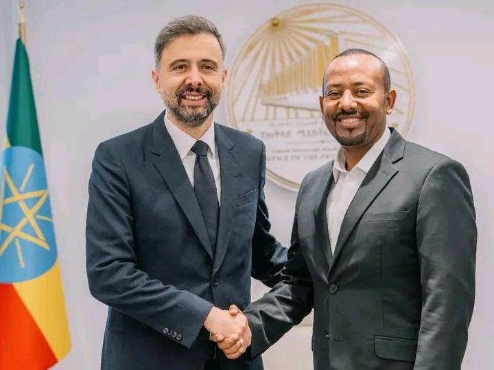 You are currently viewing ጠቅላይ ሚኒስትር ዐቢይ አሕመድ የአለምአቀፍ የግብርና ልማት ፈንድ ፕሬዝዳንት አልቫሮ ላሪዮንን ተቀበሉ