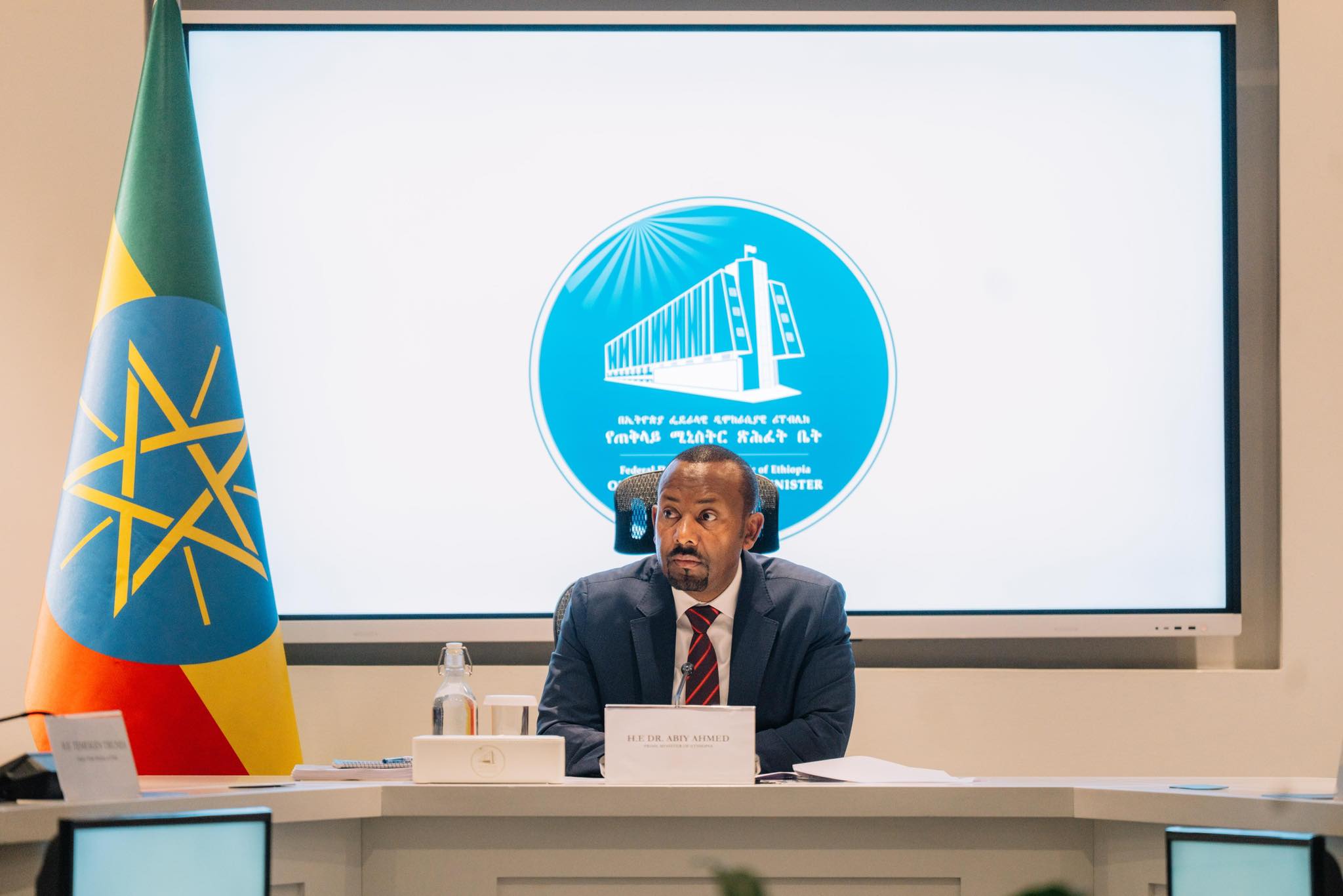 Read more about the article የሚኒስትሮች ምክር ቤት በዛሬው ዕለት ባካሄደው 48ኛ መደበኛ ስብሰባ በተለያዩ ጉዳዮች ላይ ተወያይቶ ውሳኔ አሳለፈ