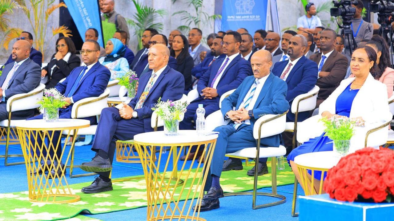 You are currently viewing የዜጎችን በነፃ ፍርድ ቤት የመዳኘት መብት ያከበሩ ተቋማትን ለመገንባት የቴክኖሎጂ ሥርዓት ተግባራዊ እየተደረገ መሆኑን አቶ ተመስገን ጥሩነህ ገለጹ