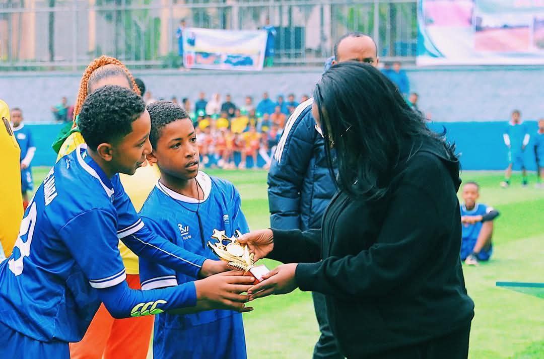 You are currently viewing በመዲናዋ የተገነቡ የስፖርት ማዘውተሪያ ስፍራዎች እምቅ ችሎታችንን እንድናወጣ አግዘውናን ሲሉ ታዳጊዎች ገለፁ