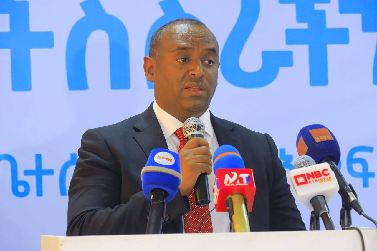 You are currently viewing የጎንደር ቃል ኪዳን ቤተሰብ የኖረ የኢትዮጵያዊ መከባበርና ትስስርን ተቋማዊ በሆነ መልኩ ያደራጀ መርሐ-ግብር መሆኑን አቶ መሀመድ እንድሪስ ተናገሩ