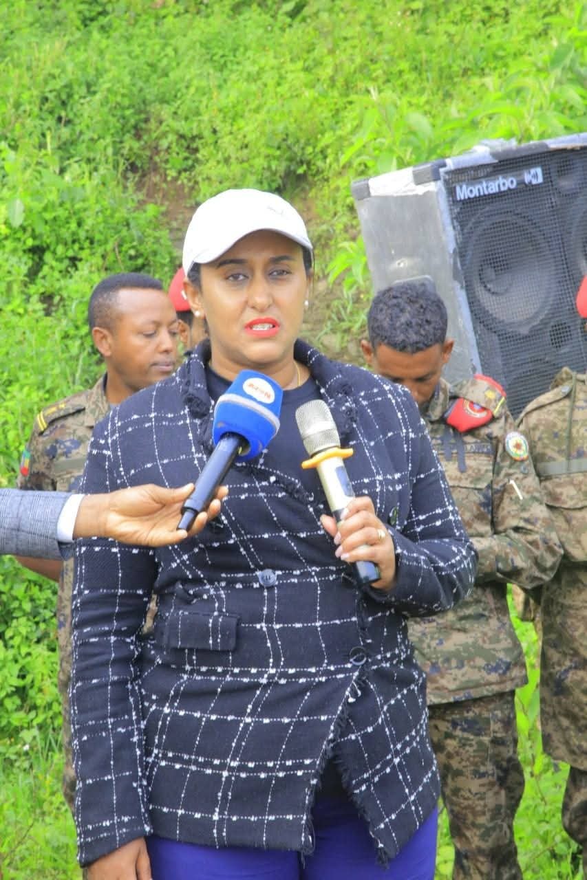 You are currently viewing የአዲስ አበባ ሰላምና ፀጥታ አስተዳደር ቢሮ “በመትከል ማንሰራራት” በሚል መሪ ቃል የአረንጓዴ አሻራ የችግኝ ተከላ መርሐ-ግብር አካሄደ