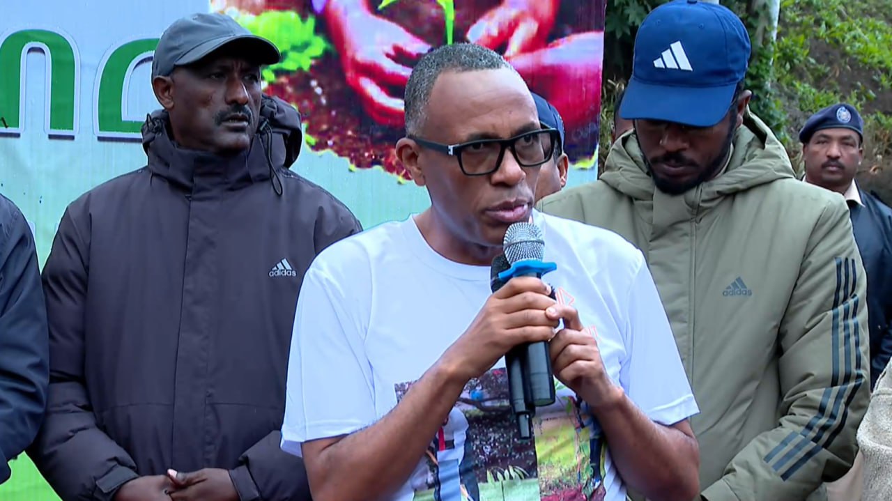 You are currently viewing ዛሬ የምንተከላቸዉ ዛፎች ለነገ ልጆቻችን እና ለሀገራችን መሠረቶች መሆናቸውን ኢንጂነር ወንድሙ ሴታ ገለጹ