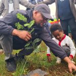 Read more about the article ችግኝ ከመትከል ባለፈ በየጊዜው እንክብካቤ ማድረግ እንደሚገባ የአዲስ አበባ ገቢዎች ቢሮ ኃላፊ አቶ ቢኒያም ምክሩ ገለፁ