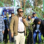 Read more about the article የፌደራል ፖሊስ ሠራዊት የኢትዮጵያን ሰላምና ደህንነት ከማስከበር ጎን ለጎን ኢትዮጵያ በምታካሄዳቸው በማንኛውም የልማት ስራዎች ላይ ከፍተኛ ተሳትፎ እያደረገ መሆኑን ምክትል ኮሚሽነር ጀነራል መላኩ ፋንታ ገለፁ