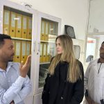 Read more about the article ዝነኛዋ ተዋናይት አንጀሊና ጆሊ የቅዱስ ጴጥሮስ ስፔሻላይዝድ ሆስፒታልን ጎበኘች