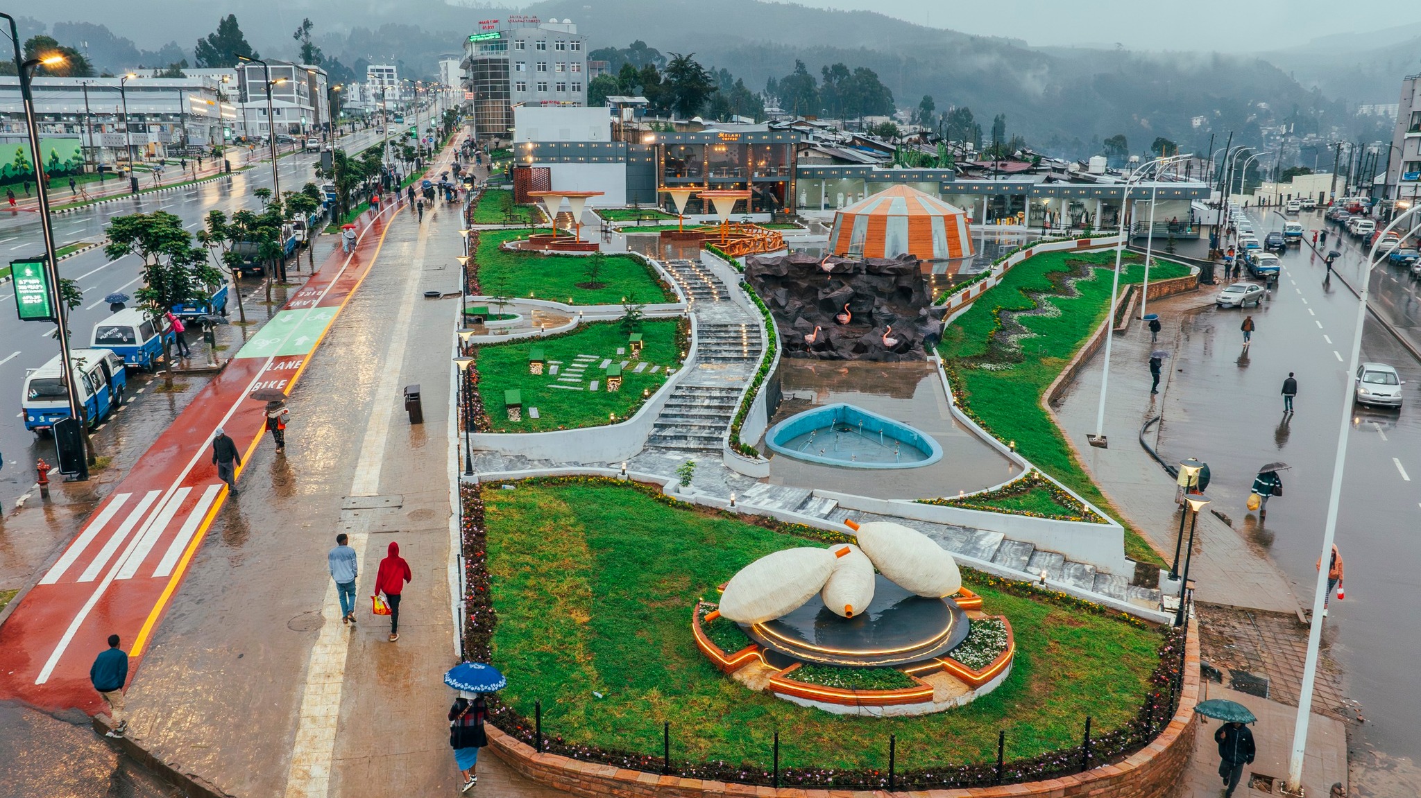 You are currently viewing የሁለተኛው ዙር ኮሪደር ልማት አካል የሆነውና ዛሬ የተመረቀዉ ከ4 ኪሎ እስከ እንጦጦ ኮሪደር ፕሮጀክቶች ምን አካቶ ይሆን?