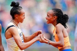 Read more about the article የጉዳፍ ጸጋይና ቢትሪስ ቺቤት የፖላንዱ ፍጥጫ