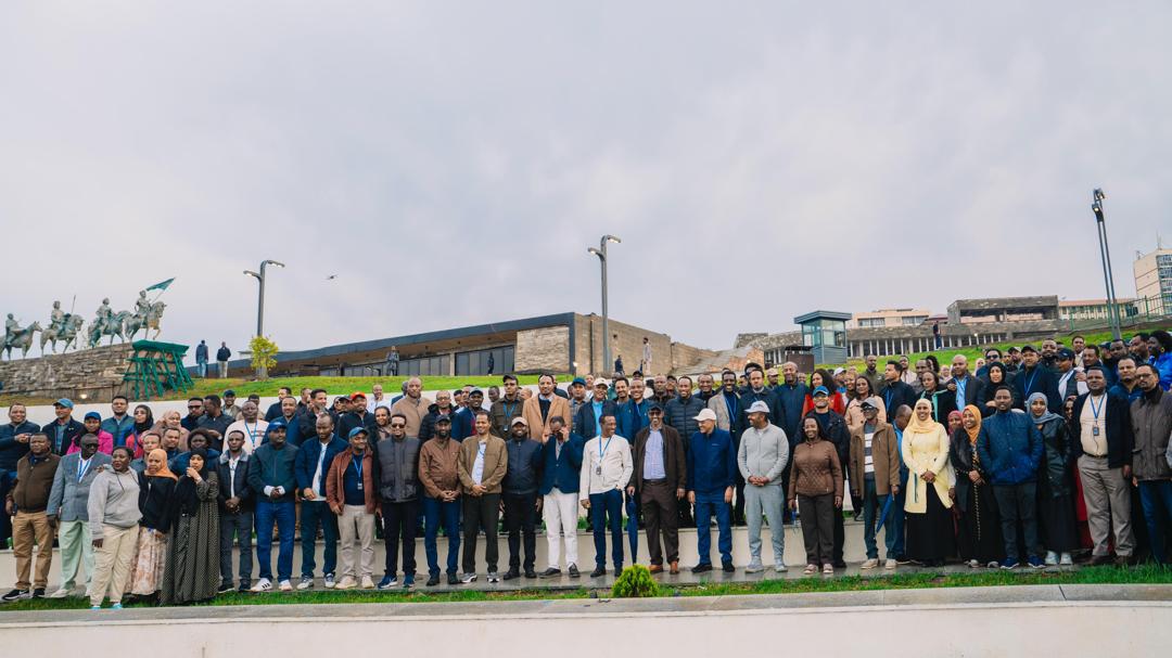 You are currently viewing የአዲስ አበባ የኮሪደር እና የወንዝ ዳር ልማቶች ለመዲናዋ አዲስ የታሪክ ምዕራፍ የከፈቱ መሆናቸዉን ምክትል ጠቅላይ ሚኒስትር ተመስገን ጥሩነህ ገለጹ