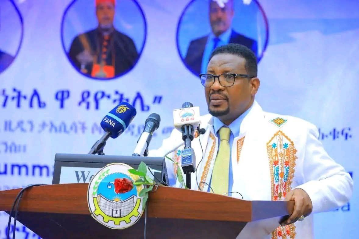 You are currently viewing ሰላም፣ አንድነትና አብሮነትን በማጎልበት አገሪቷን ወደ ተሻለ የእድገት ደረጃ በማሻገር ረገድ የሃይማኖት አባቶች ሚና የጎላ ነው