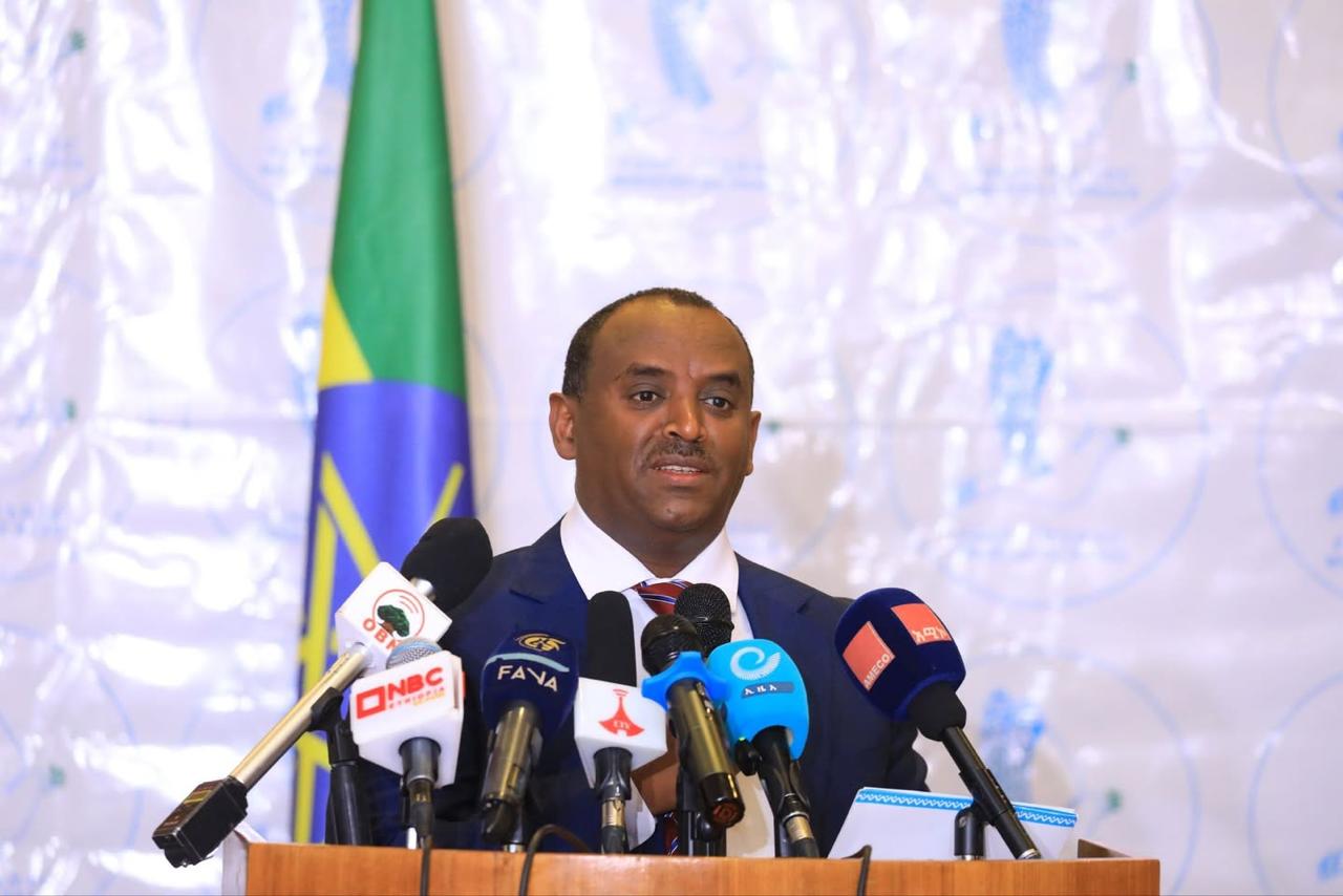 You are currently viewing ዘላቂ ሰላምን በማረጋገጥ ለኢትዮጵያ ማንሰራራት ስኬት እየተሰራ መሆኑን የሰላም ሚኒስትር መሐመድ እድሪስ ገለጹ