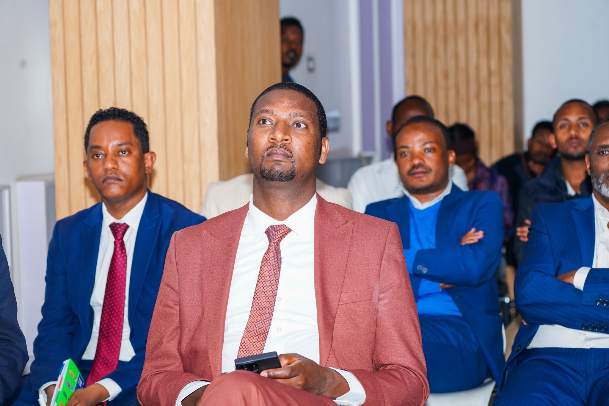 You are currently viewing ሀገርን ጠብቆ ለትውልድ ለማሸጋገር የፖለቲካ ስብራቶችን በሀገራዊ ውይይት መፍታት እንደሚገባ ተገለጸ