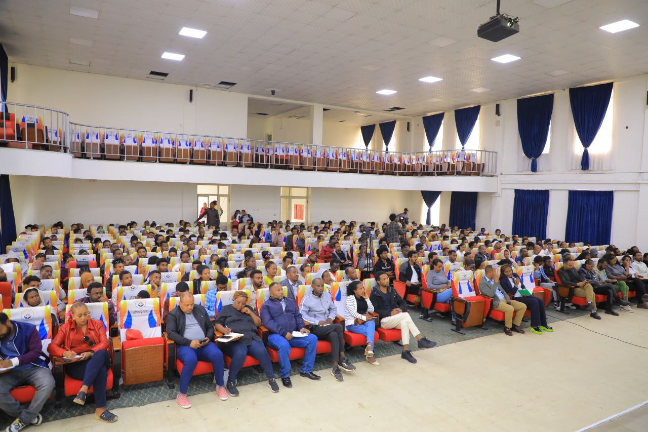 You are currently viewing ወጣቶች ማህበራዊ ሚዲያን ለበጎ ተግባር በማዋል የሀሰተኛ መረጃ ስርጭትን መከላከል እንደሚጠበቅባቸው ተመላከተ