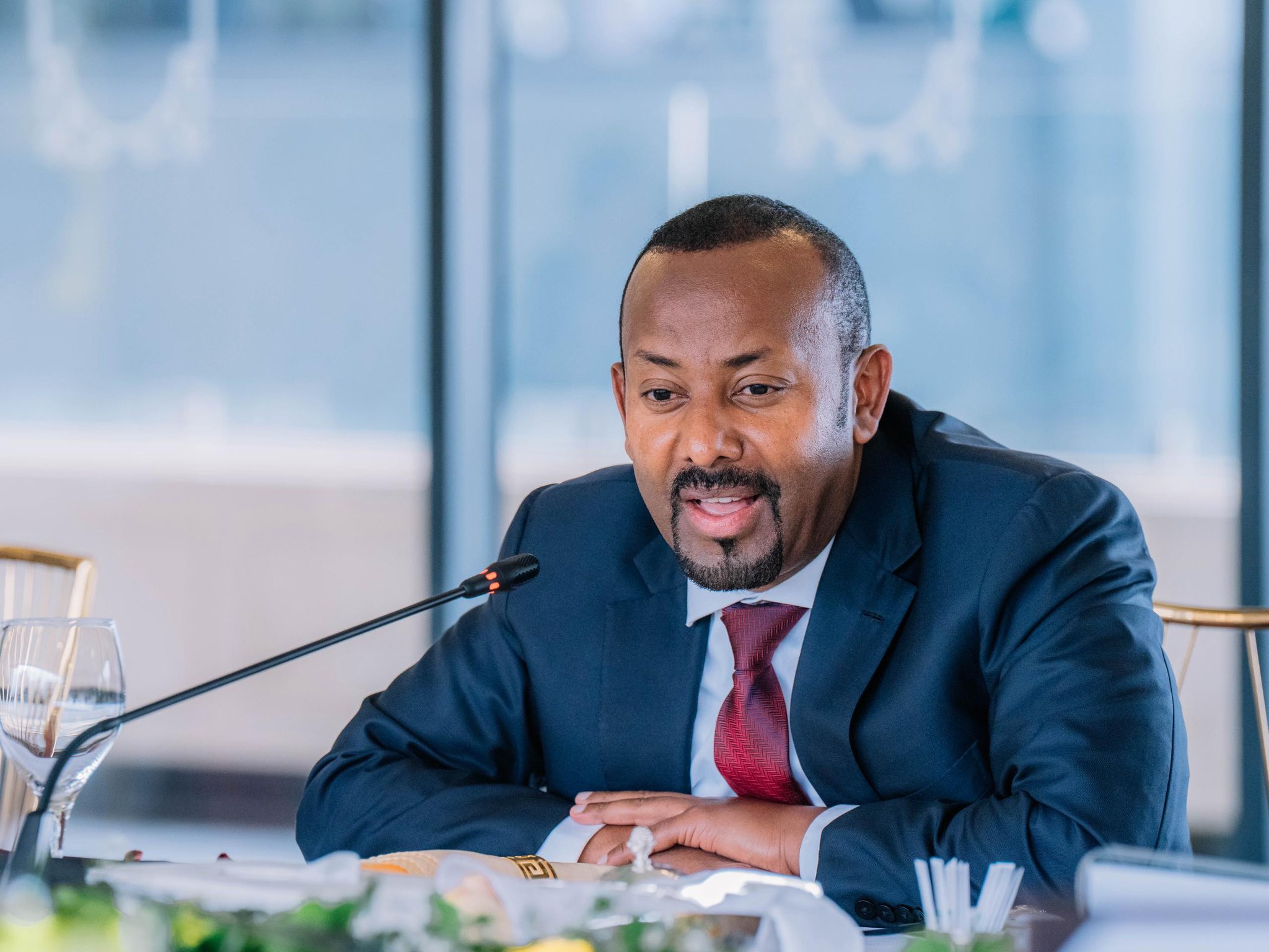 You are currently viewing ጠቅላይ ሚኒስትር ዐቢይ አሕመድ በአፍሪካ ተፈጥሮን መሠረት ያደረገ የኃይል ሽግግርን አስመልክቶ ውይይት አካሄደዋል