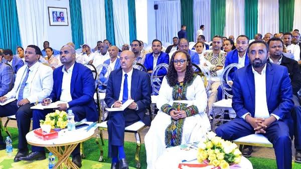 You are currently viewing የተጀመረውን ሀገራዊ የብልጽግና ጉዞ ለማፋጠን ዲጂታል አሰራርን ማጠናከር እንደሚገባ ፍጹም አሰፋ (ዶ/ር) ገለጹ