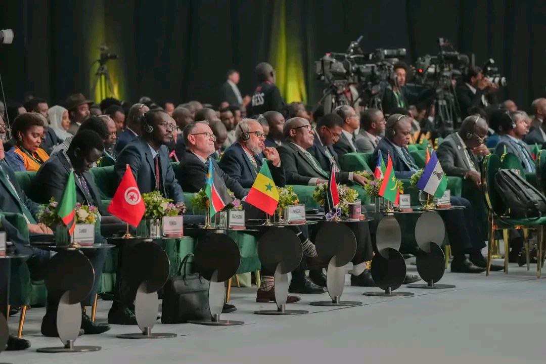 You are currently viewing አፍሪካ ለአየር ንብረት ለውጥ መዘዞች ተጋላጭ ብቻ ሳትሆን ለችግሩም የመፍትሄ አካል የመሆን ጅምሯን አጠናክራ መቀጠል እንዳለባት ፕሬዝዳንት ታዬ አፅቀሥላሴ አሳሰቡ