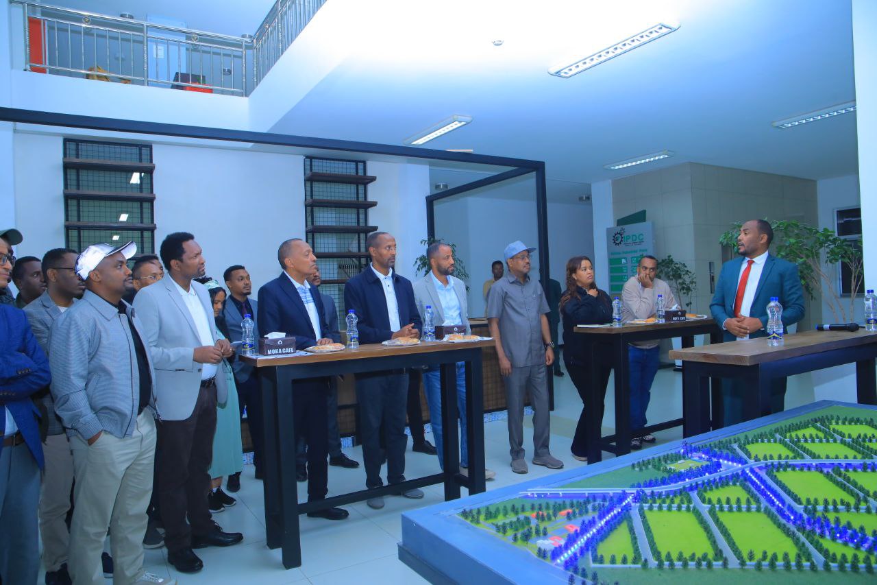 You are currently viewing አምራች ኢንዱስትሪዎች ለሚያጋጥማቸው ችግር ተግባራዊ ምላሽ በመስጠት ምርትና ምርታማነትን ለማሳደግ እየተሰራ መሆኑ ተገለፀ